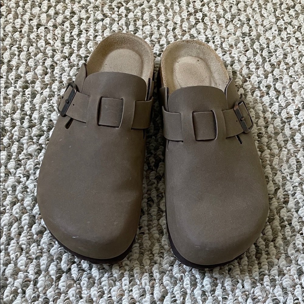 Cushionaire Tan Buckle Clogs